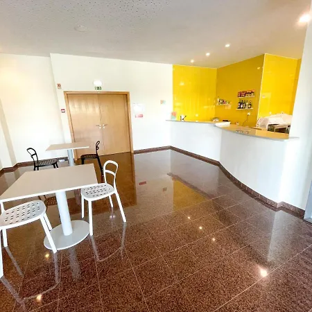 Hi - De Juventude Hostel *